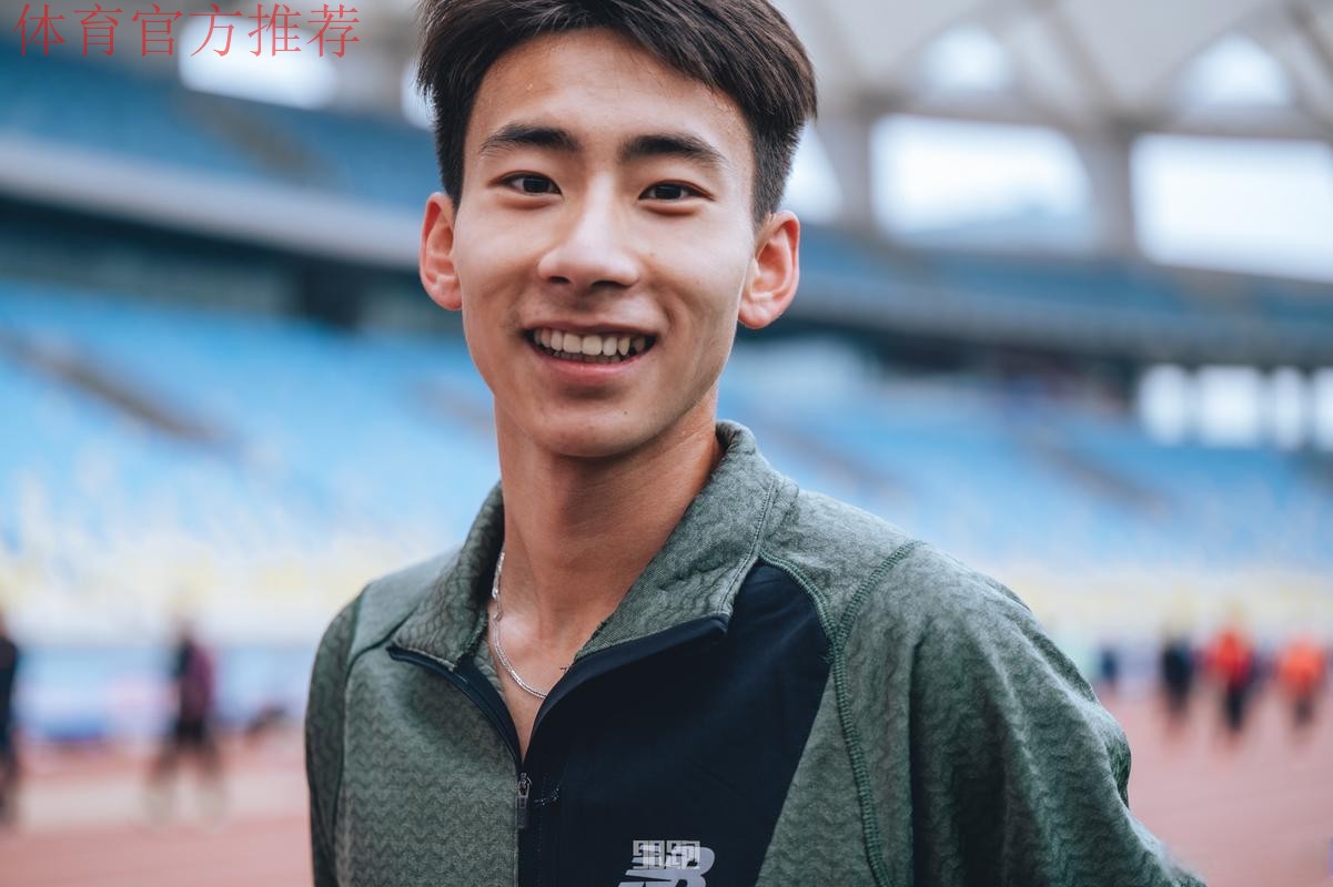 唐浩然获得男子一万米冠军 唐浩然获得男子一万米冠军